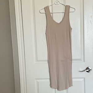 OUT FROM UNDER : UO midi dress - Size S